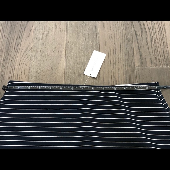 2/$15 MixMatch Banana Republic NWT Navy Stripes Skirt - Picture 8 of 10